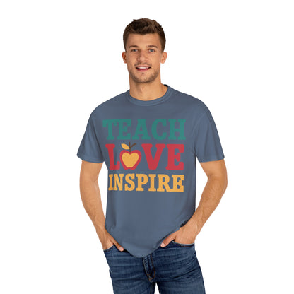 Retro Teach Love Inspire Apple Teacher Shirt | Vintage Educator Apparel