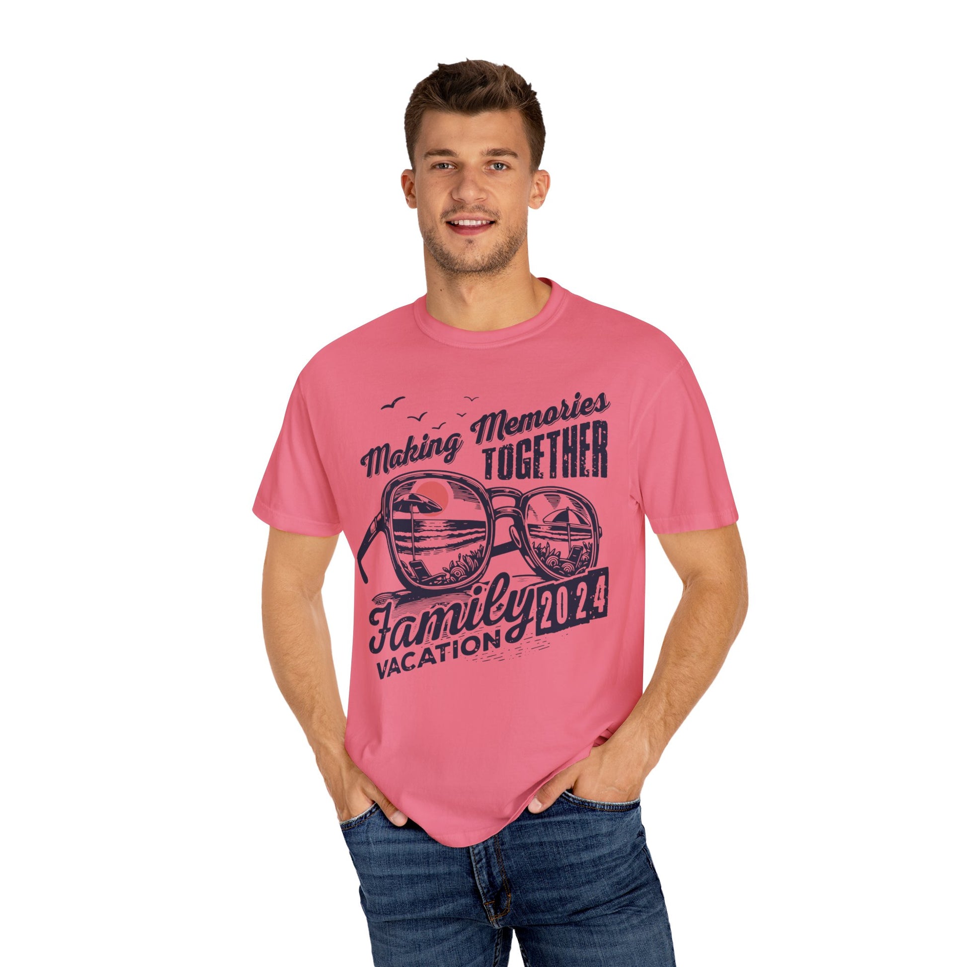 Family Vacation 2024 Making Memories Together T-Shirt