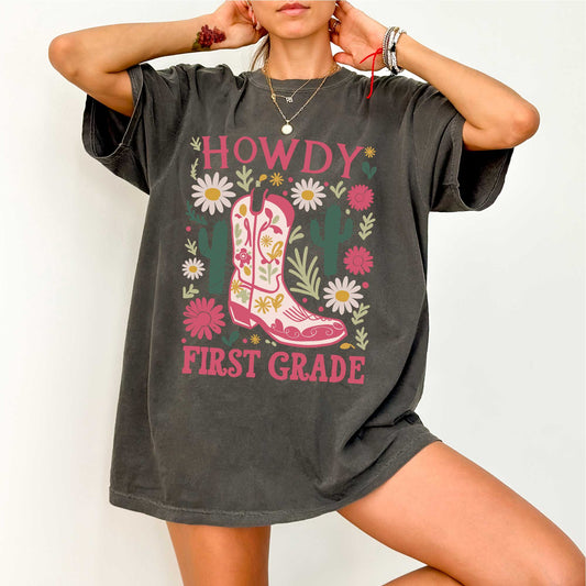 Howdy First Grade Back to School Teacher Shirt