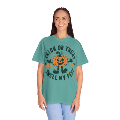 Trick Or Treat Smell My Feet Shirt Gift For Halloween, Retro Pumpkin Shirt