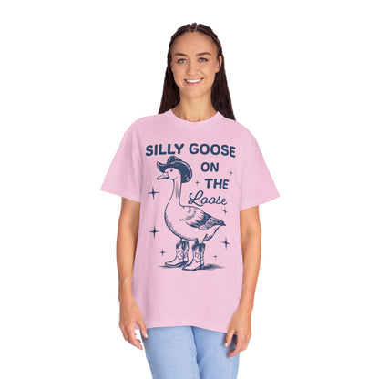 Comfort Colors Silly Goose Shirt - Silly Goose On The Loose