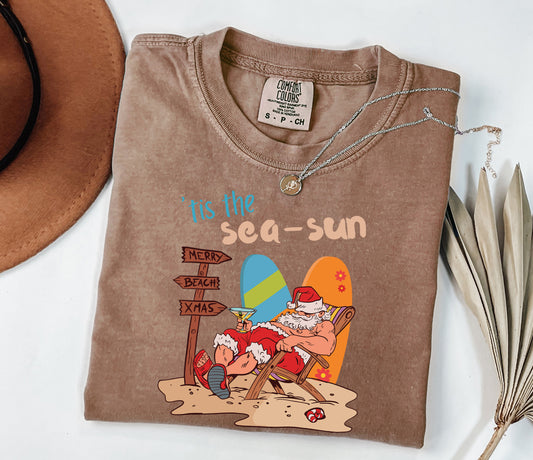 Tis The Sea Sun Merry Beach Xmas Shirt Espresso