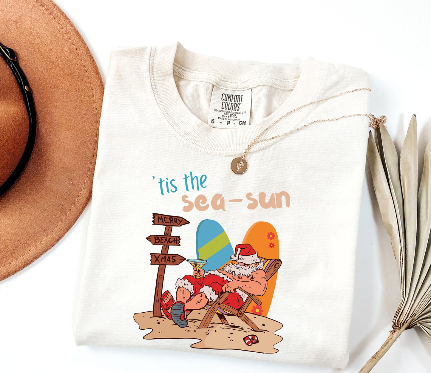 Tis The Sea Sun Merry Beach Xmas Shirt Ivory